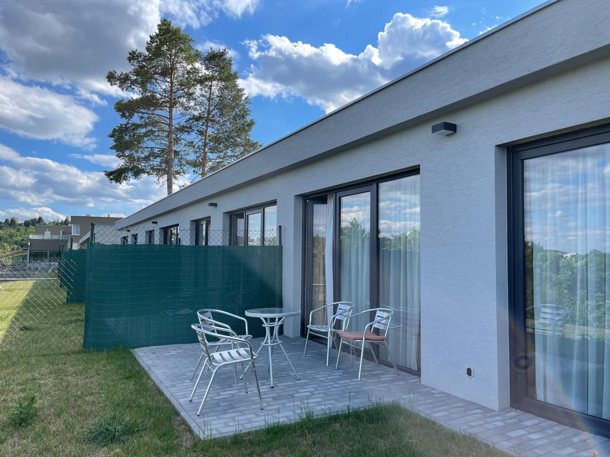 Hotel Rakovec Брно Экстерьер фото