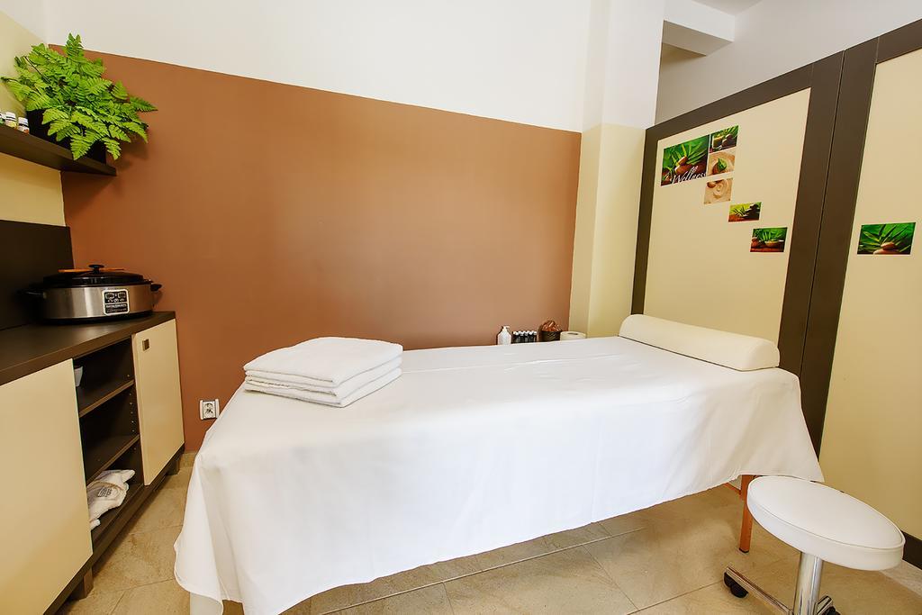 Hotel Rakovec Брно Экстерьер фото