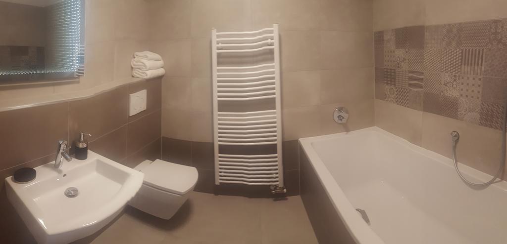 Hotel Rakovec Брно Экстерьер фото