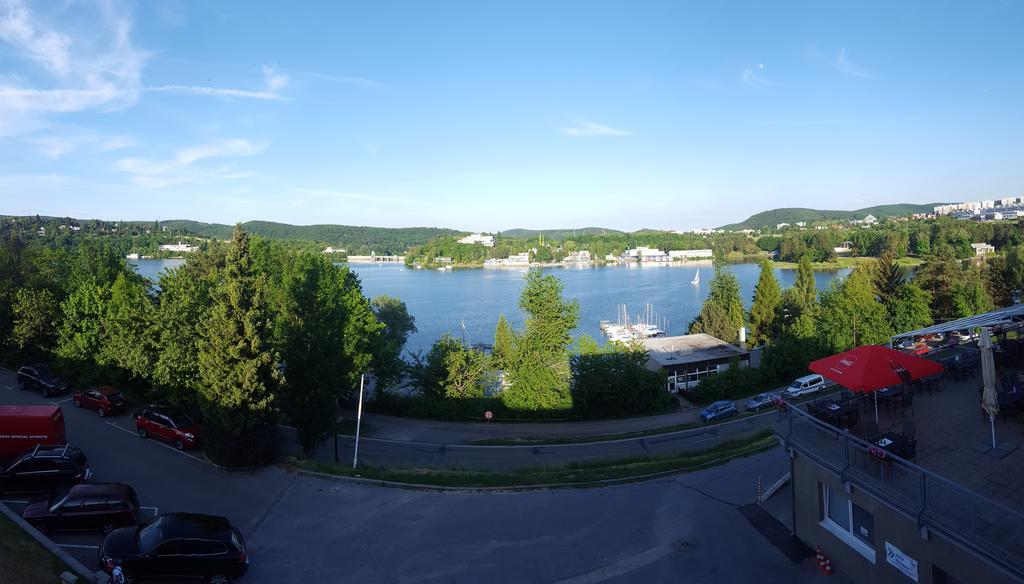 Hotel Rakovec Брно Экстерьер фото